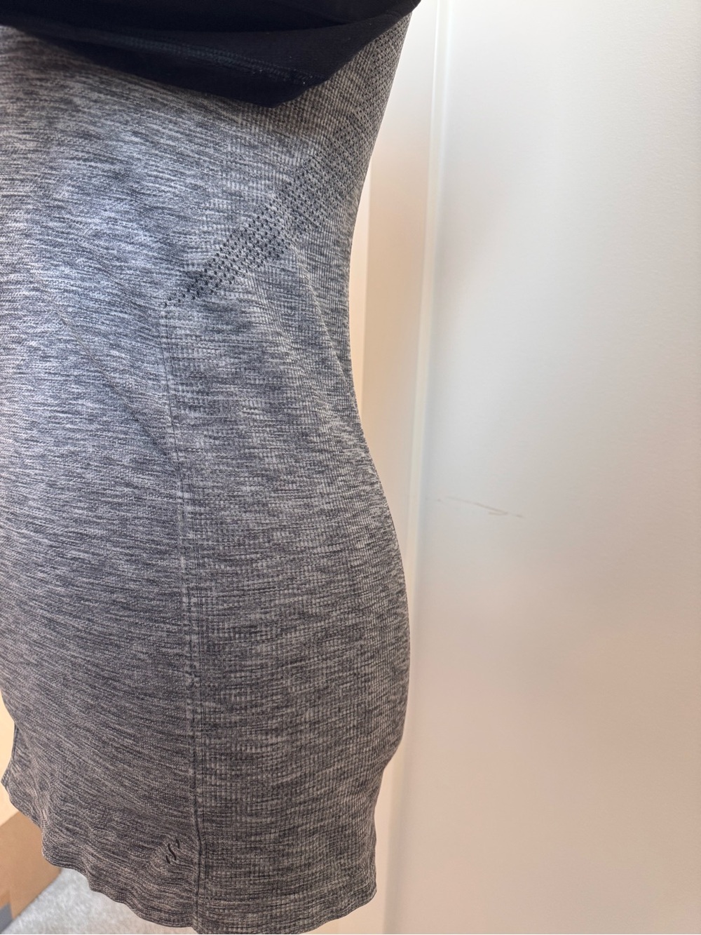 H&M Women's Grey & Black Long Sleeve Performance Top - Picture 2 of 8